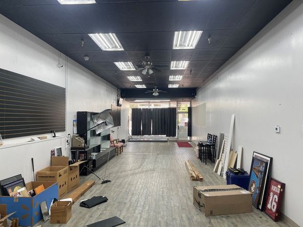High Exposure Retail/Office Building in Downtown Fresno: 1922 Tulare St, Fresno, CA 93721